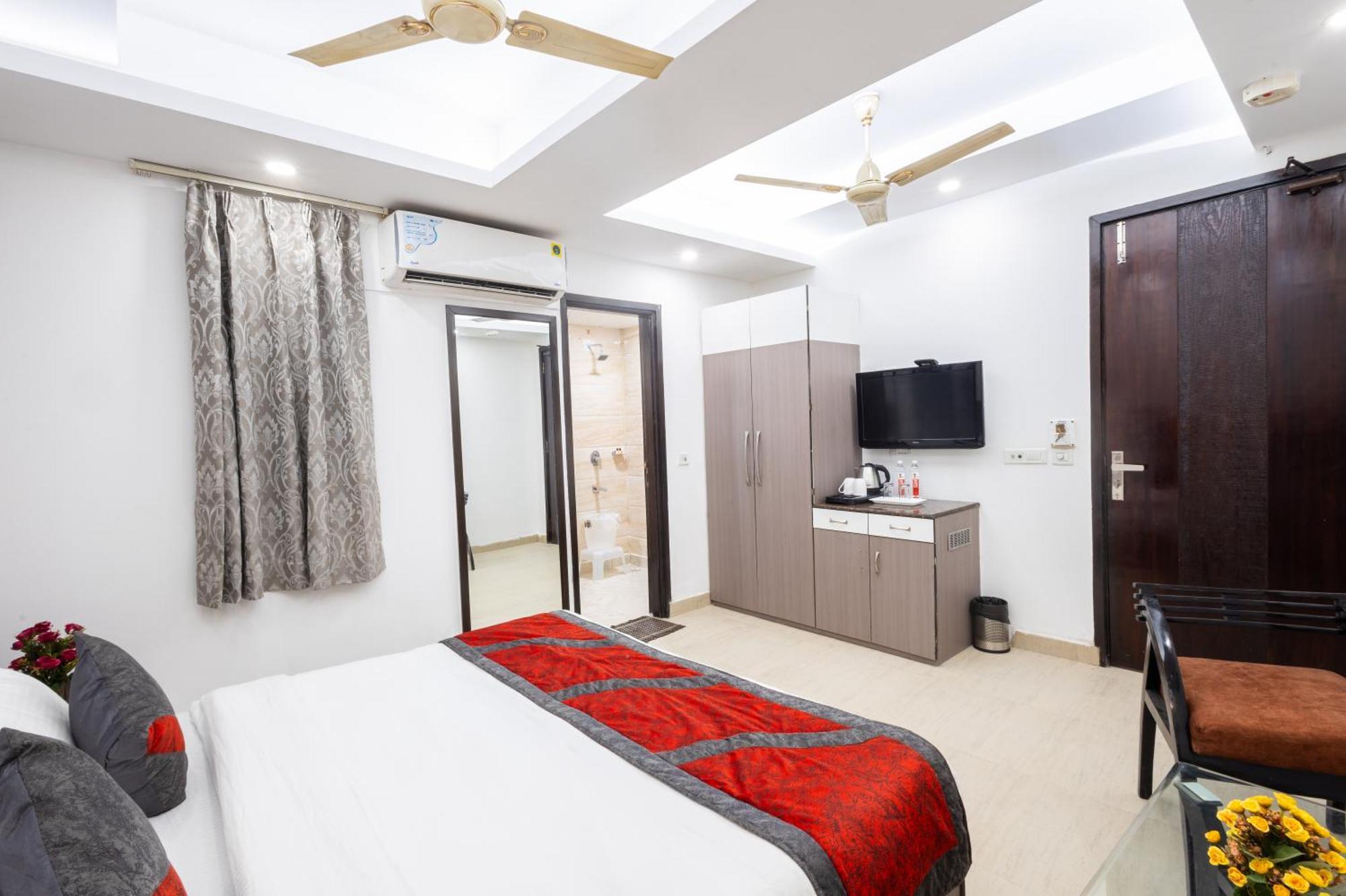 Hotel The Gold Inn - Karol Bagh Delhi Exterior photo