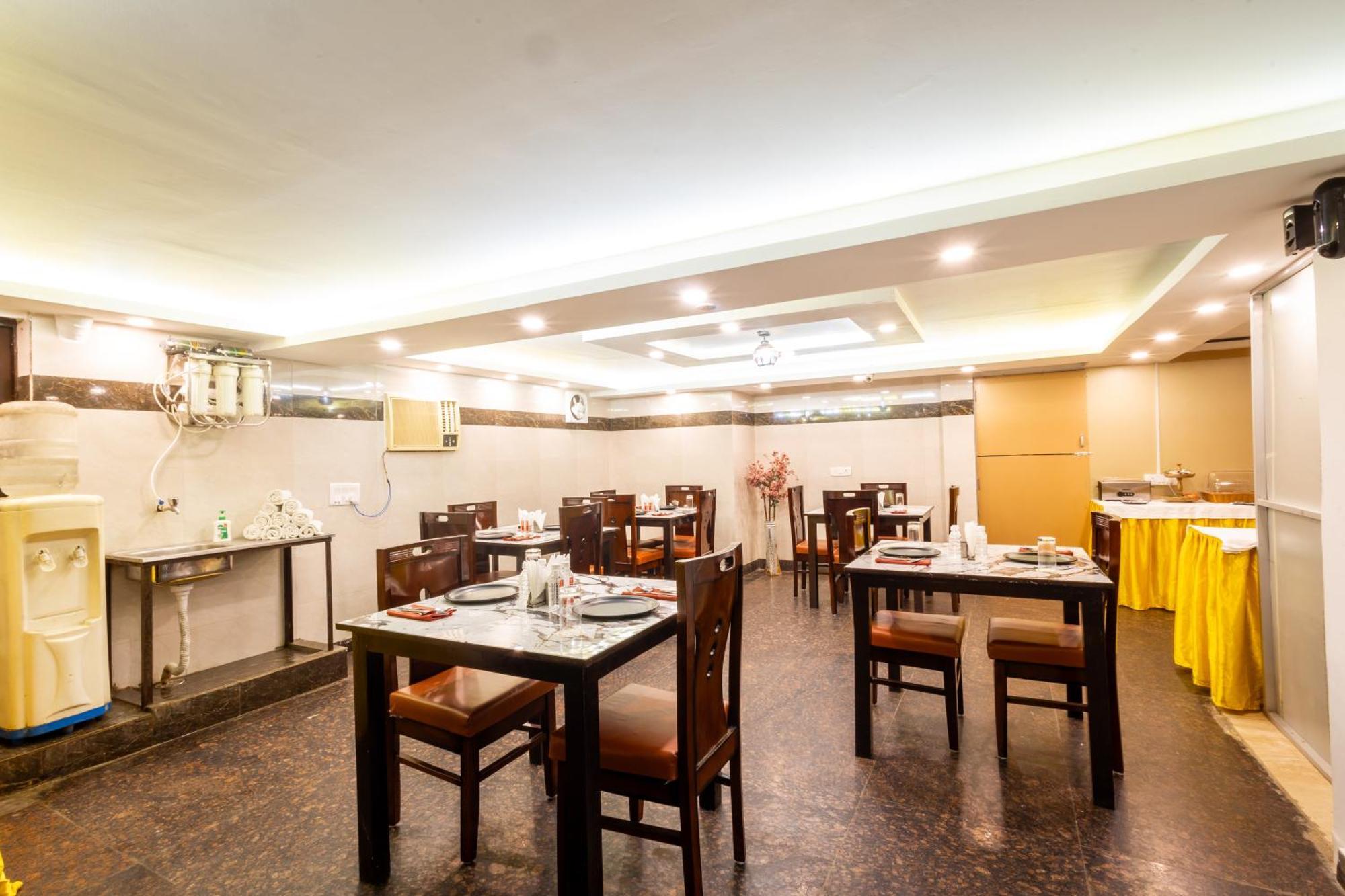 Hotel The Gold Inn - Karol Bagh Delhi Exterior photo